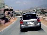 Porsche Cayenne 2002 photo