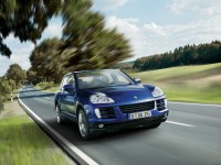 Porsche Cayenne 2002 photo